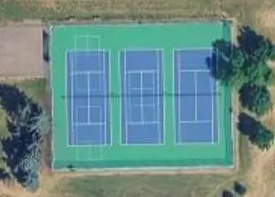 An Image of Tennis Courts at Queensland in Calgary