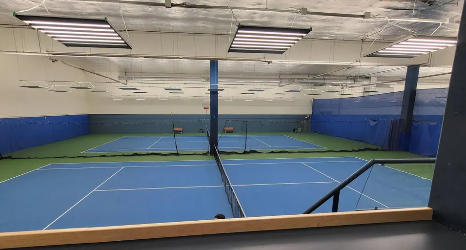An Image of Tennis Courts at Arbutus Club in Vancouver