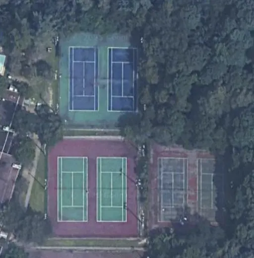 An Image of Tennis Courts at Adventure Valley Tennis Club in Thornhill