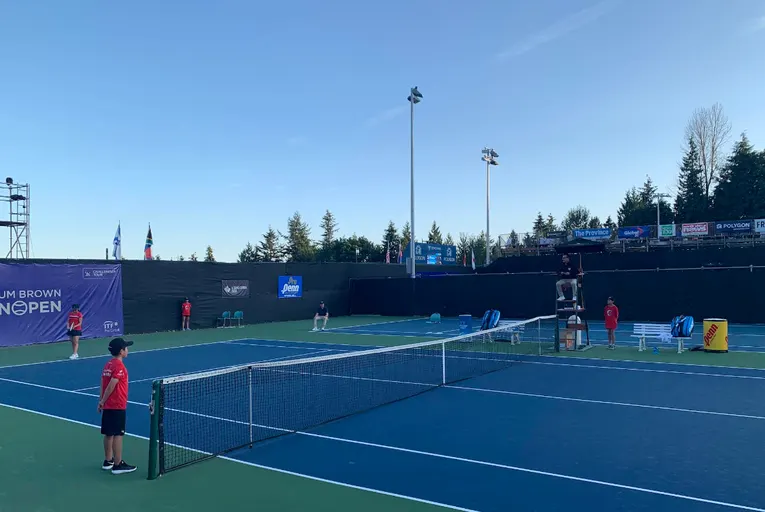 An Image of Tennis Courts at Hollyburn Country Club in West Vancouver