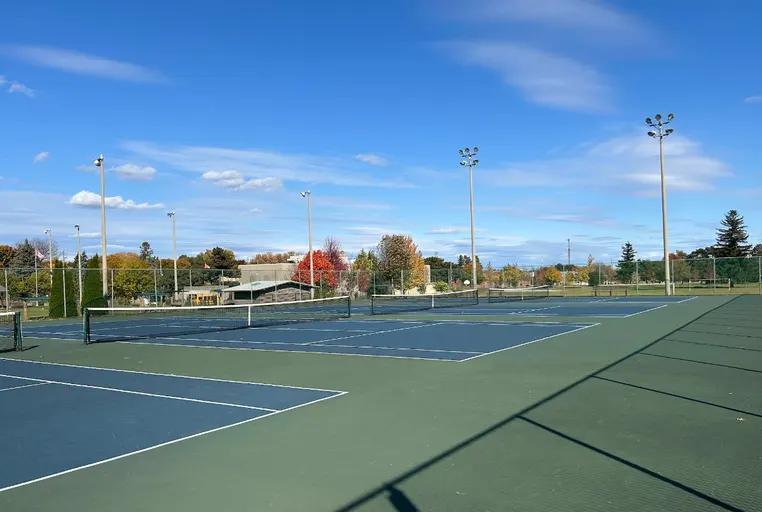 An Image of Tennis Courts at Agincourt Tennis Club in Toronto