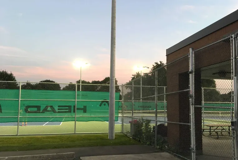 An Image of Tennis Courts at Bellbury Tennis Club in North York