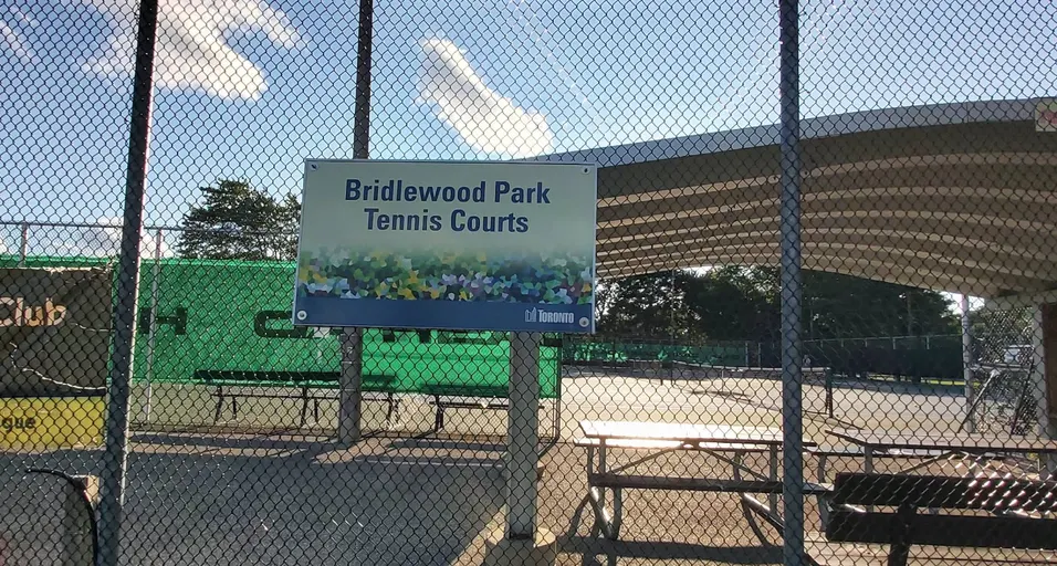 An Image of Tennis Courts at Bridlewood Tennis Club in Toronto