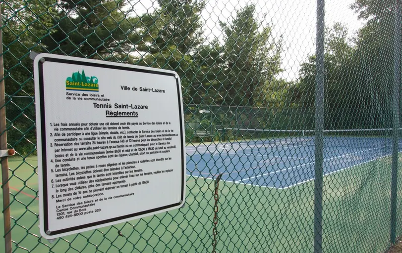 An Image of Tennis Courts at Blueberry Hill in Saint-lazare
