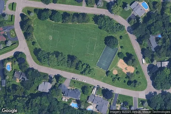 An Image of Tennis Courts at Birdland Park in Ottawa