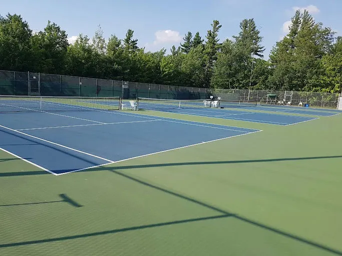 An Image of Tennis Courts at Barrie North Tennis Club in Midhurst