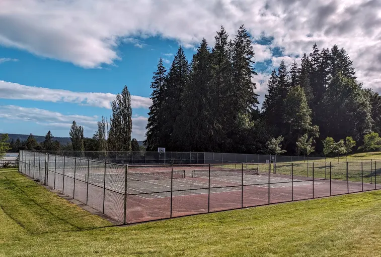 An Image of Tennis Courts at Bob Rutledge Park in Surrey