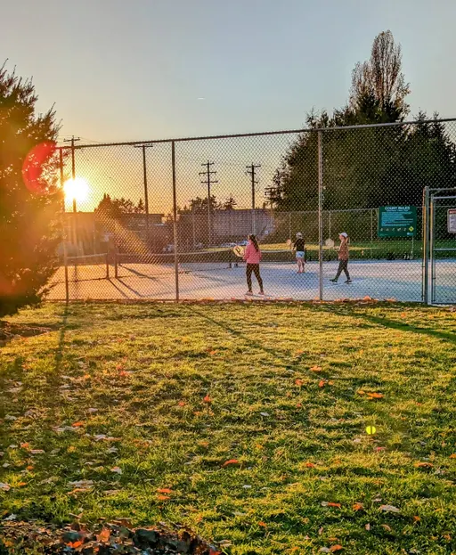 An Image of Tennis Courts at Burnaby South Memorial Park in Burnaby