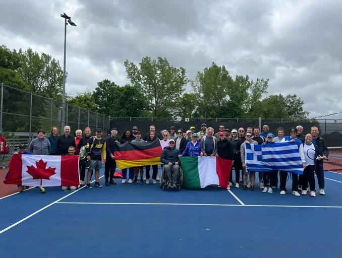 An Image of Tennis Courts at Club de Tennis de Terrebonne in Terrebonne