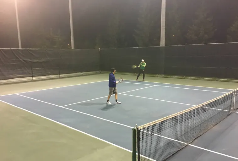 An Image of Tennis Courts at Bronte Tennis Club in Oakville