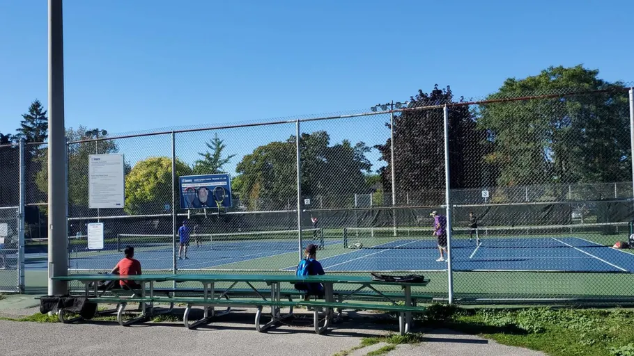 An Image of Tennis Courts at Dentonia Park Tennis Club in Toronto