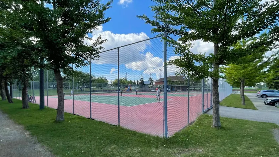 An Image of Tennis Courts at Edward Janiszewski Park in Dollard-des-Ormeaux