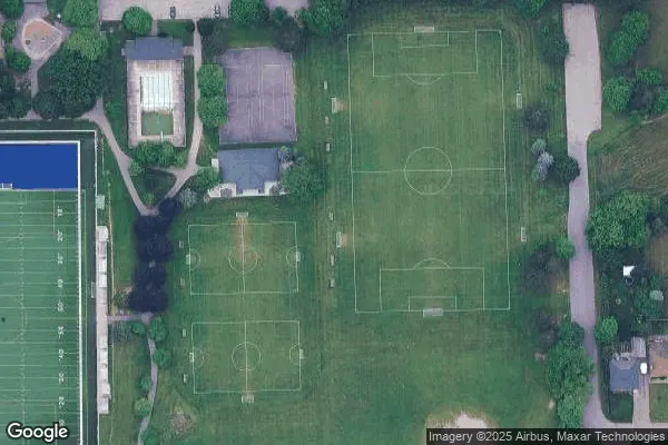 An Image of Tennis Courts at EE Mitchelson Park in Niagara Falls