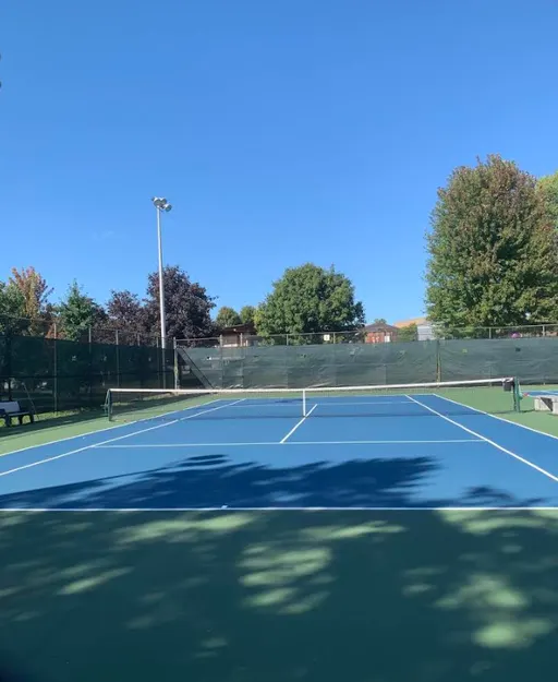 An Image of Tennis Courts at Glen Cairn Tennis Club in Kanata