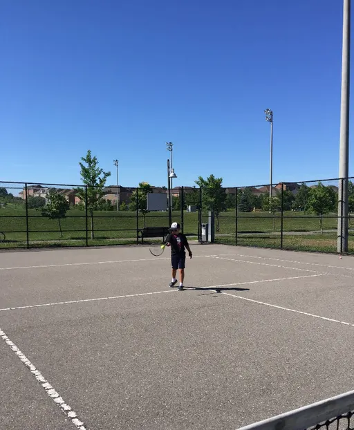 Tennis in Richmond Hill