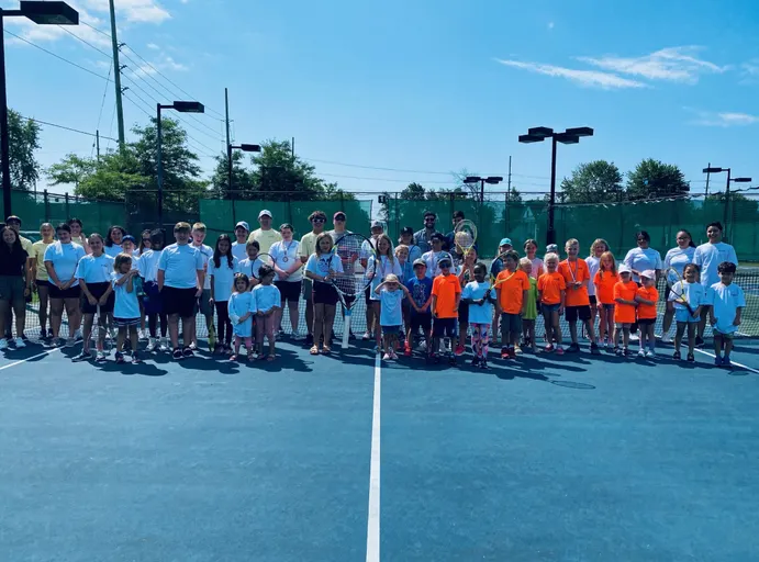 An Image of Tennis Courts at Fort Erie Tennis Club in Fort Erie