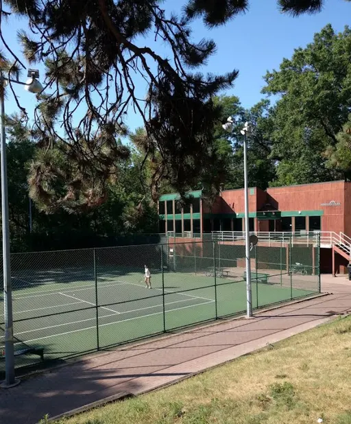 An Image of Tennis Courts at Howard Park Tennis Club in Toronto