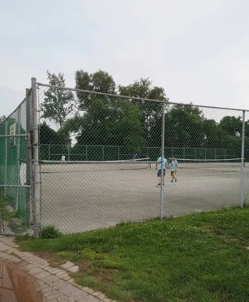 An Image of Tennis Courts at Hendon Park in Toronto
