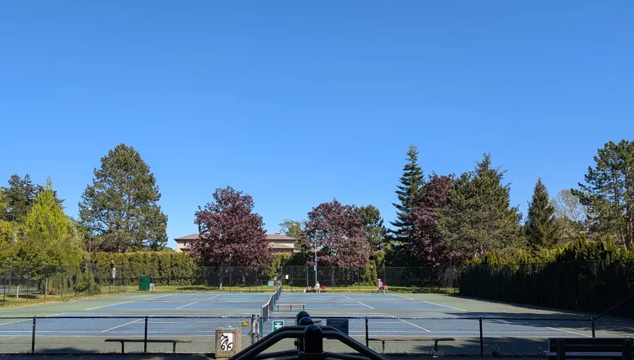 An Image of Tennis Courts at Henderson Recreation Centre in Victoria