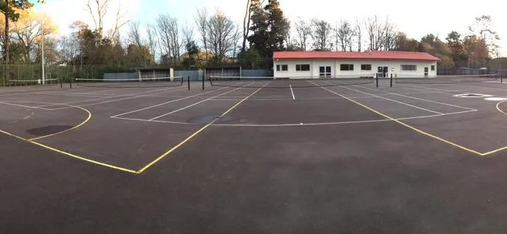 An Image of Tennis Courts at Inglewood Tennis Club in Caledon