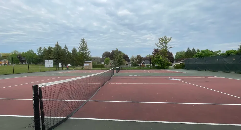 An Image of Tennis Courts at Kinsmen Park in Collingwood
