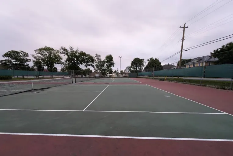 An Image of Tennis Courts at Lunenburg Tennis Club in Lunenburg