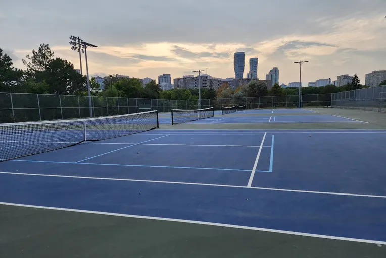 An Image of Tennis Courts at Mississauga Valley Park in Mississauga