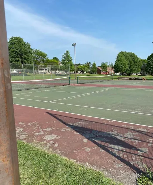 An Image of Tennis Courts at Mooneys Bay Park in Ottawa