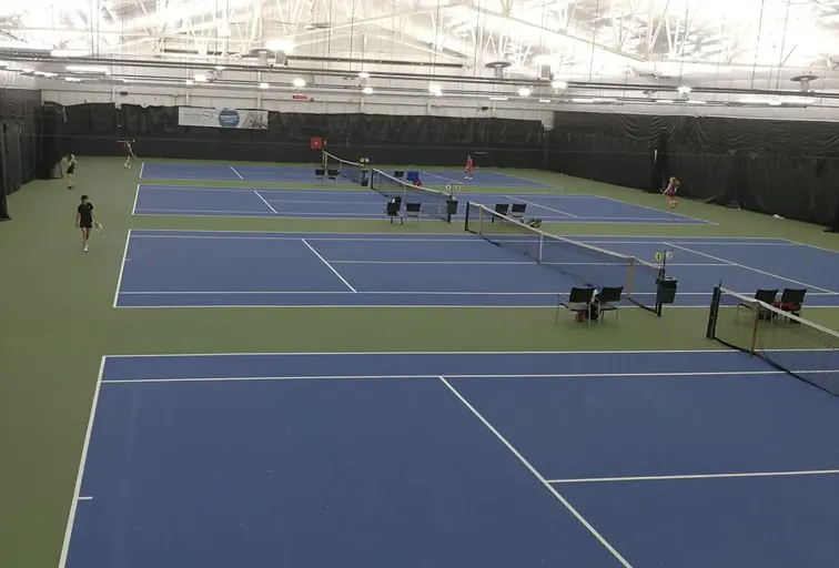 An Image of Tennis Courts at Mont-St-Hilaire Sports Complex in Mont-Saint-Hilaire