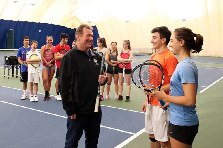 An Image of Tennis Courts at Ontario Raquet Club in Mississauga