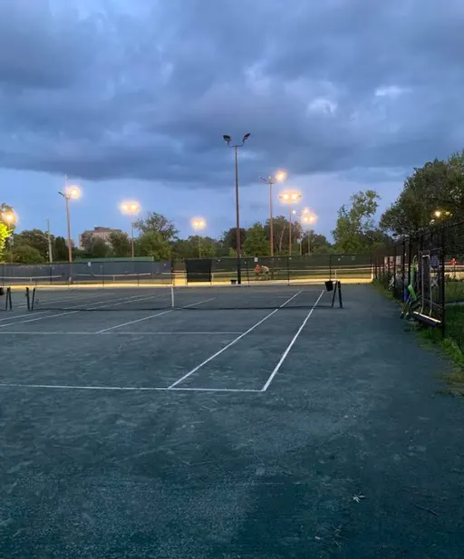 An Image of Tennis Courts at Ottawa Tennis & Lawn Bowling Club in Ottawa