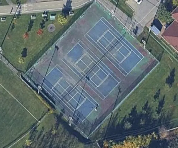 An Image of Tennis Courts at Parc Ste-Therese in Sainte-Thérèse