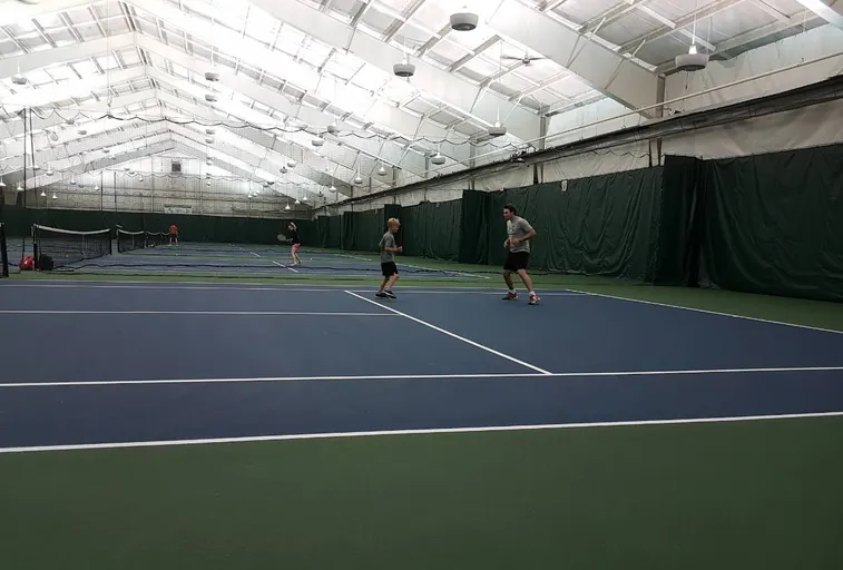 An Image of Tennis Courts at Sani Sport Inc in Brossard