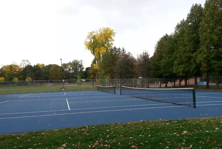 An Image of Tennis Courts at Windsor Park Ottawa in Ottawa
