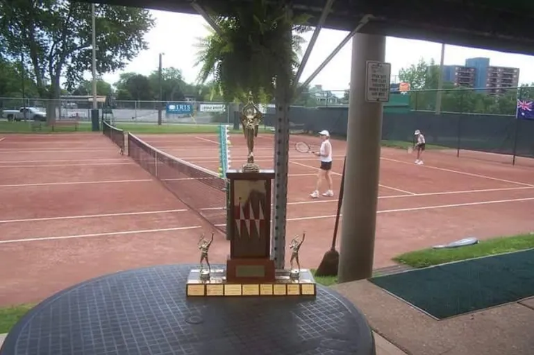 An Image of Tennis Courts at Welland Tennis Club in Welland