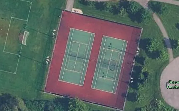 An Image of Tennis Courts at Parc des Hautes-Plaines in Gatineau