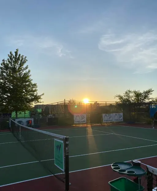 An Image of Tennis Courts at Sargent Park Tennis Club in Winnipeg