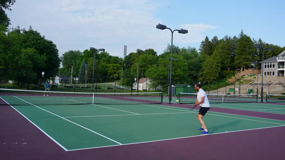 An Image of Tennis Courts at Kincardine Tennis Club in Kincardine