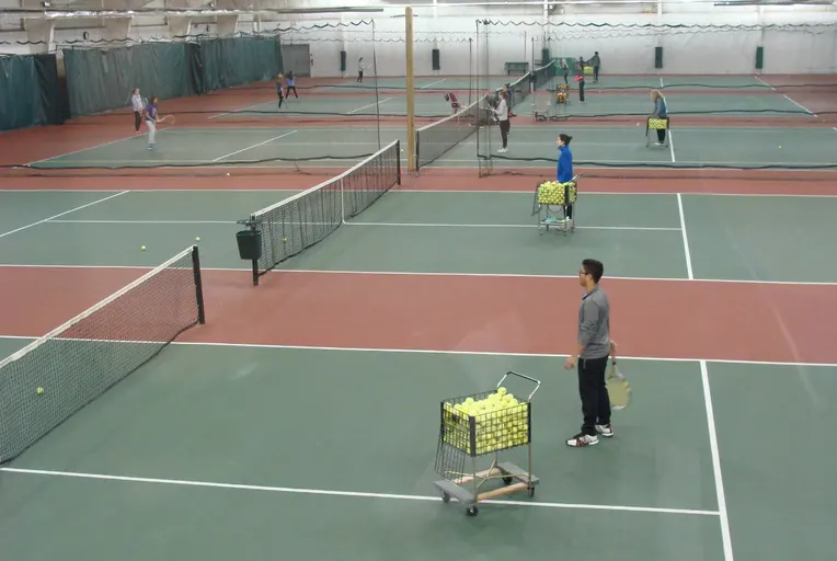 An Image of Tennis Courts at Taylor Tennis Club in Winnipeg