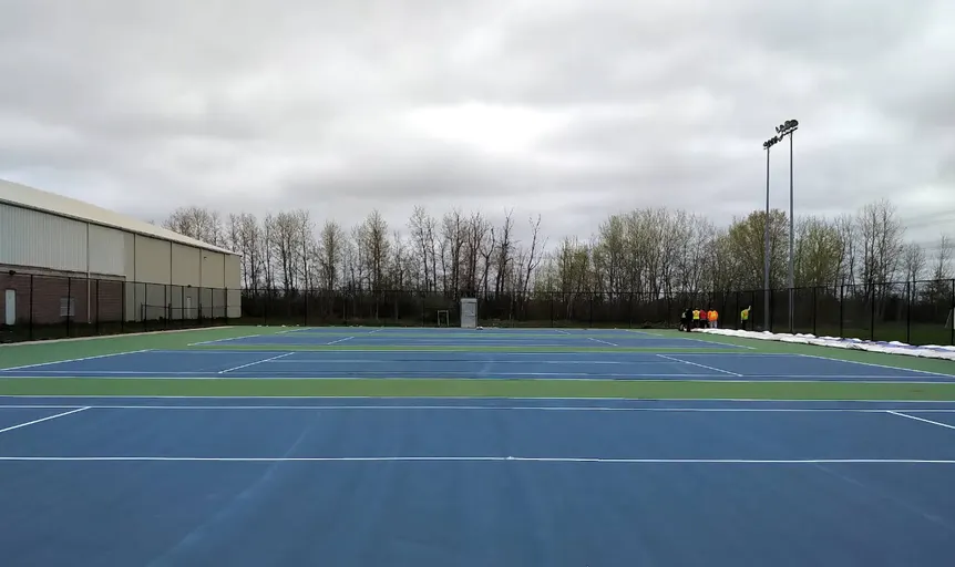 An Image of Tennis Courts at Veneto Tennis Club in Woodbridge