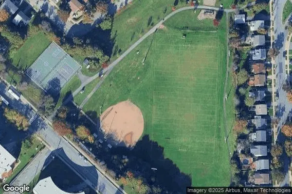 An Image of Tennis Courts at Merv Sullivan Park in Halifax