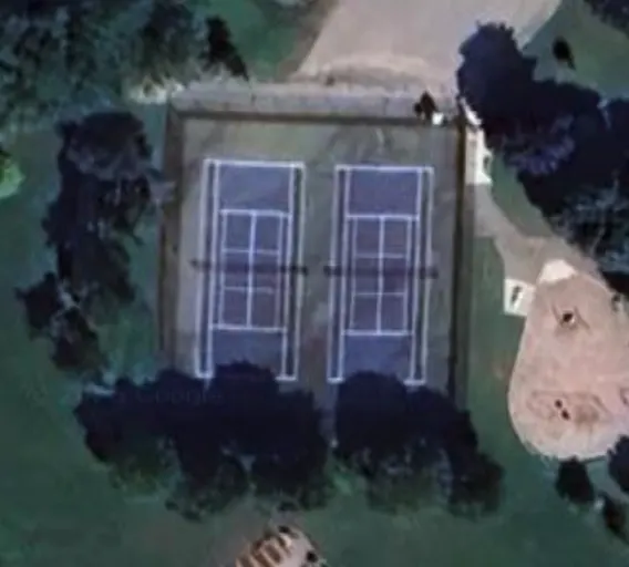An Image of Tennis Courts at Skov Park Tennis Courts in Guelph