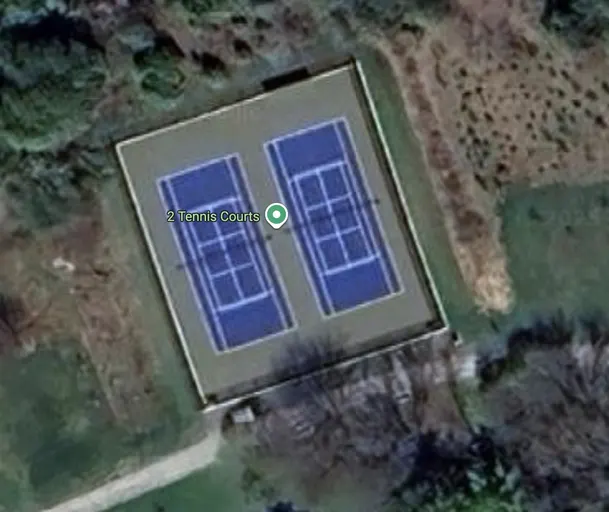 An Image of Tennis Courts at Shannon Park in East Gwillimbury