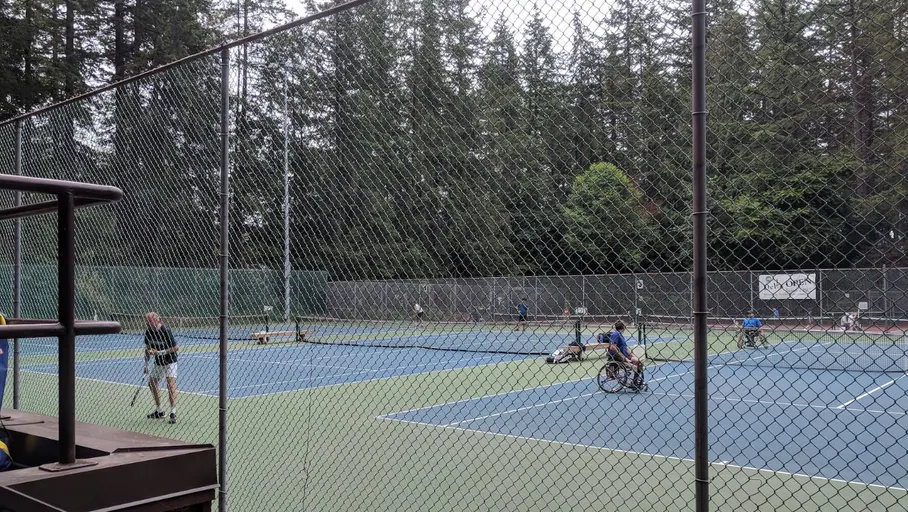 An Image of Tennis Courts at Sunshine Hills Tennis Club in Delta