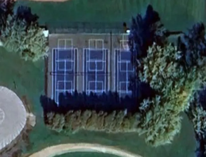 An Image of Tennis Courts at Wheatly Area Tennis Complex in Chatham