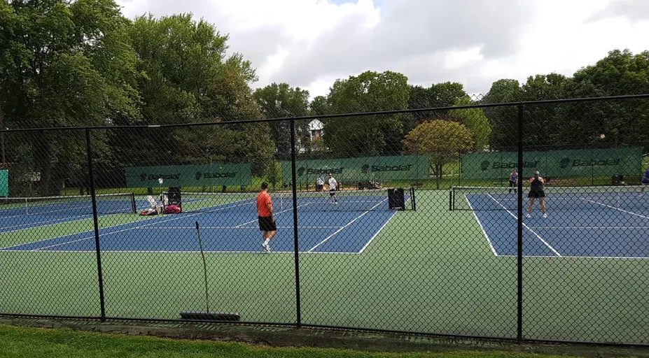 An Image of Tennis Courts at Hespeler Tennis Club in Cambridge