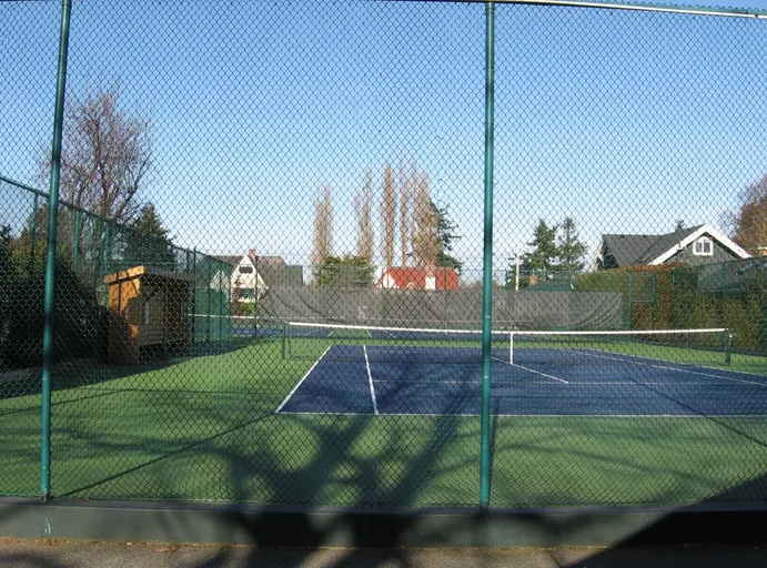 An Image of Tennis Courts at Oak Bay Tennis Club in Victoria