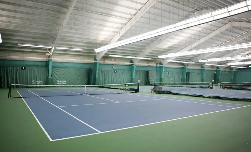 An Image of Tennis Courts at Mayfair East in Markham
