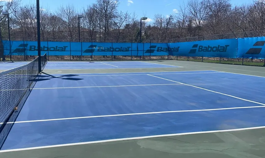 An Image of Tennis Courts at Sherwood Forrest Tennis Club in Mississauga