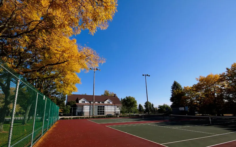 An Image of Tennis Courts at West Rouge Tennis Club in Scarborough
